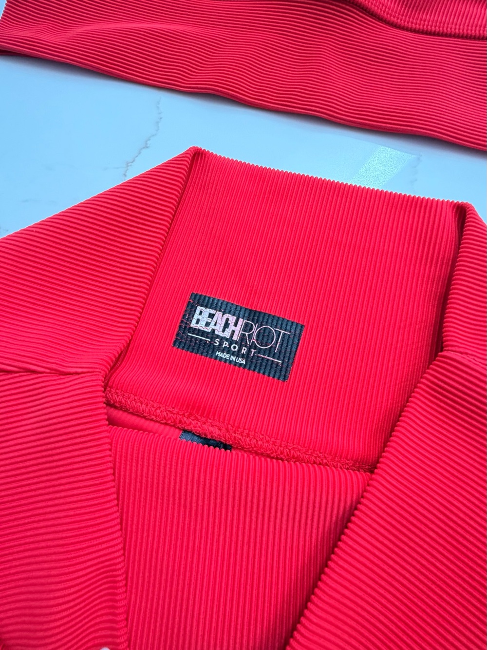 Beach Riot Bright Red Ribbed Sports Set - Picture 3 of 6